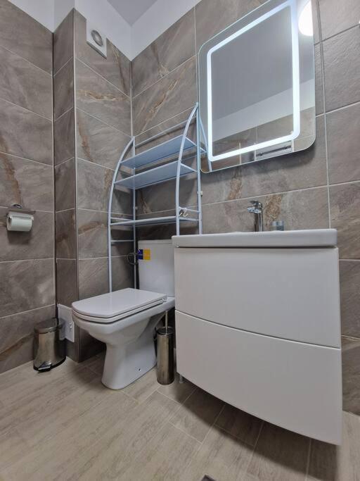 Nasty 24 Aparthotel Pool & Spa Mamaia Nord Năvodari Exterior foto